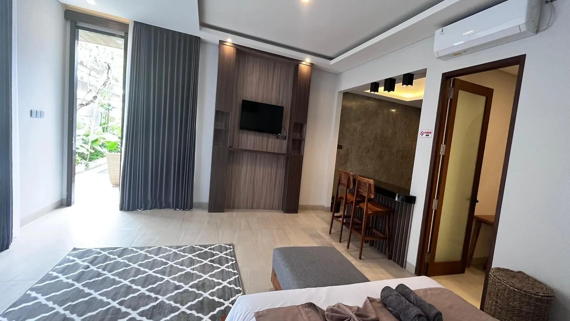 Ranala Coliving Hotel Seminyak